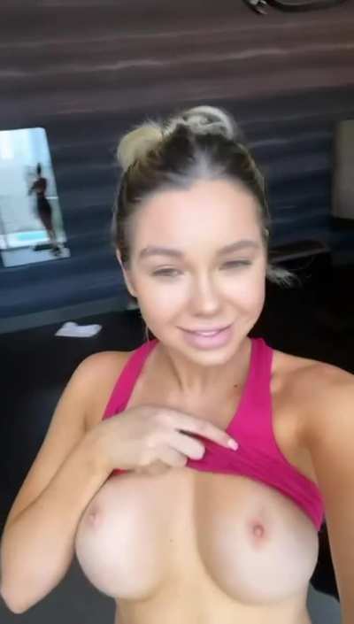 [OC] Exercising makes me horny&hellip; 🤷🏼&zwj;♀️😝