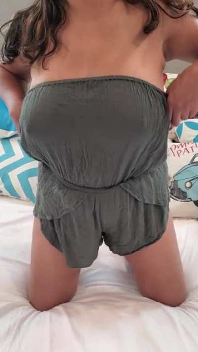 My last few years to become mommy again ... Wanna leave your seed inside me ... Please ...