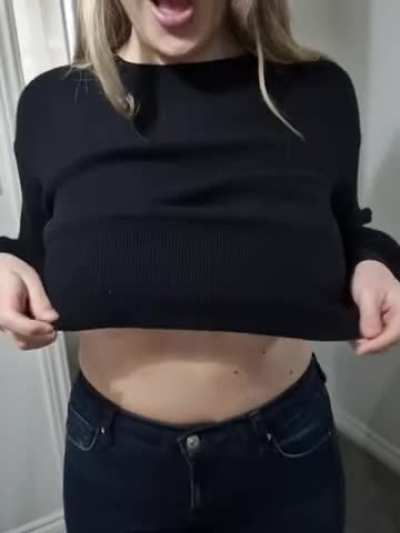 I don't need a bra with this jumper