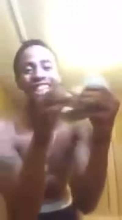 When flexin' goes wrong