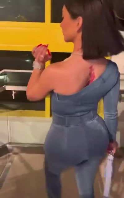 Ass so fat 🍑