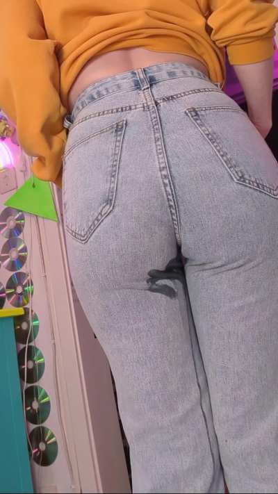 Pee in my jeans