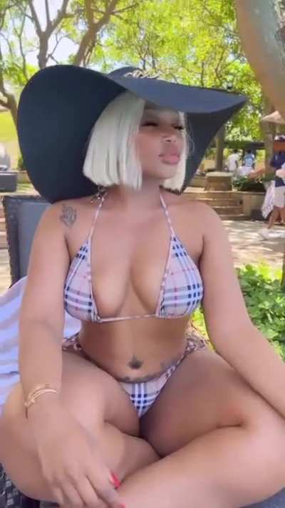 Thickums
