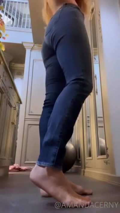Amanda Cerny