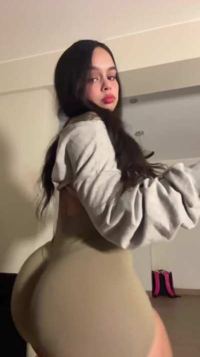 🍑🤤😫 (@victoriajht00)