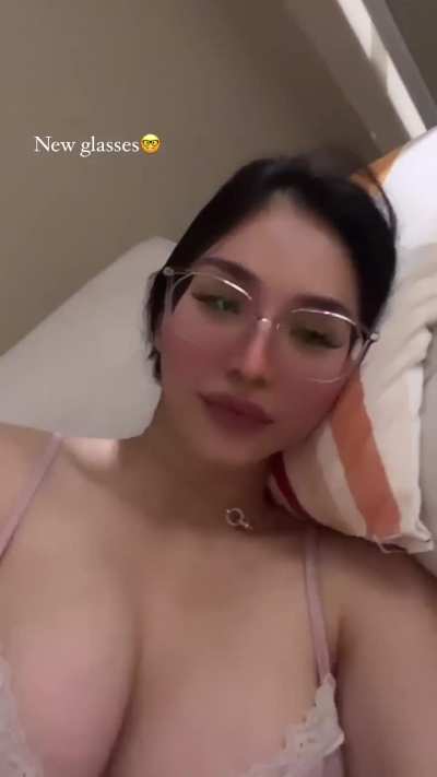 WANNA CUM IN THESE GLASSES? 💦👓