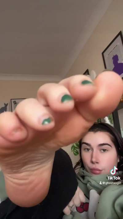hehe hi! 