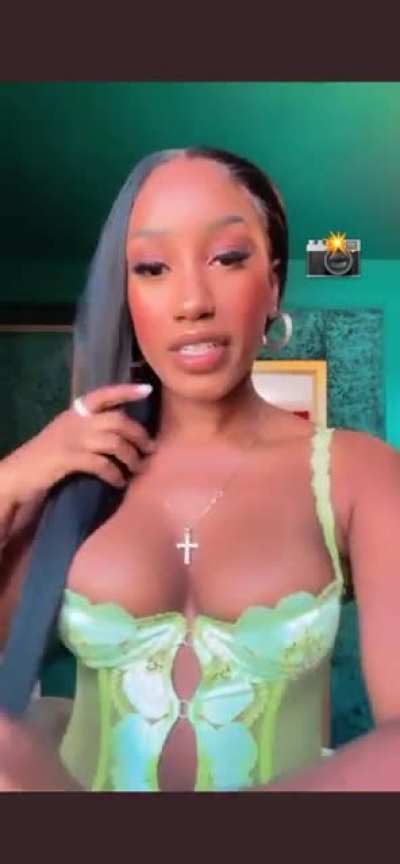 Green lingerie