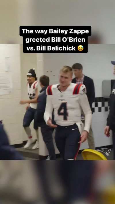 [Highlight] The way Bailey Zappe greeted Bill O&rsquo;Brien vs. Bill Belichick