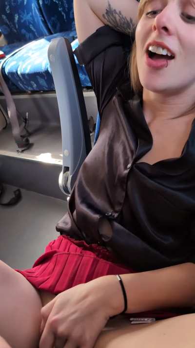 The Bus Masturbator [F] without the "discreetly" part