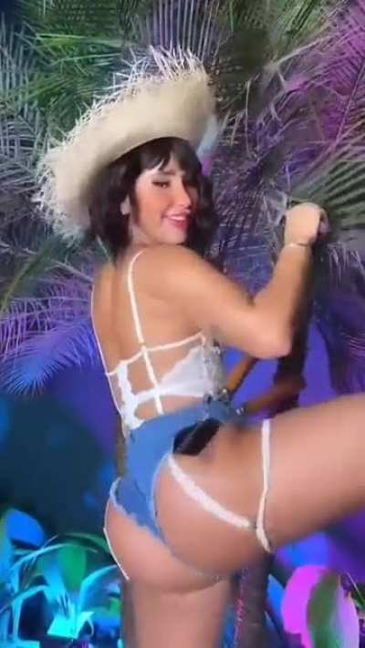 straw hat