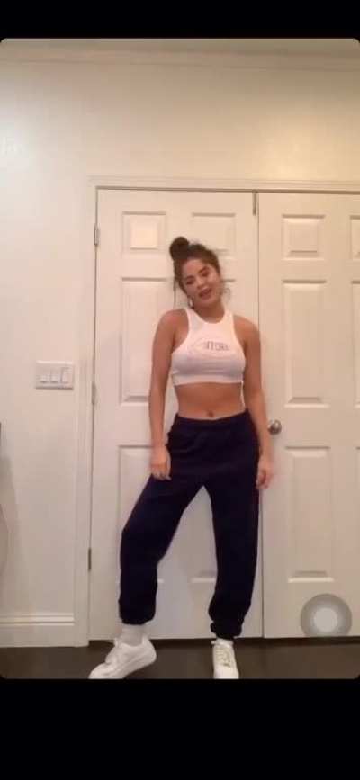 Her beautiful Nipples🤩