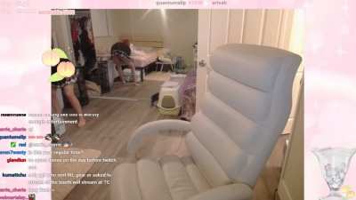 Aria shows ass