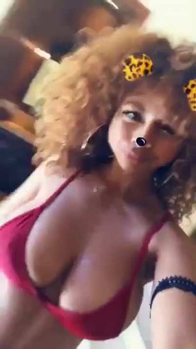 Just Look at Those Titties Move