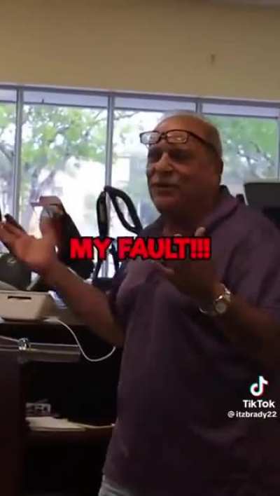 Guy interrupts a shop owner&rsquo;s business with a lame barbell prank