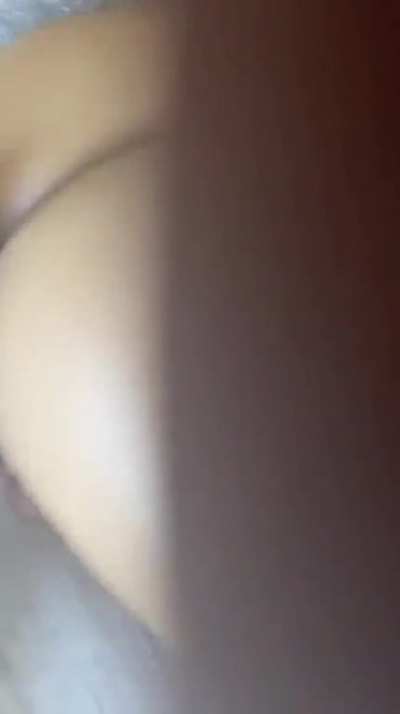 Slim throwing ass