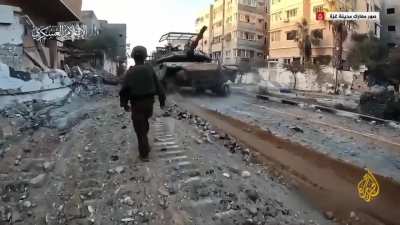 Hamas targeting 10 idf soldiers and tanks 