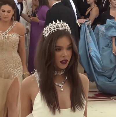 Hailee Steinfeld