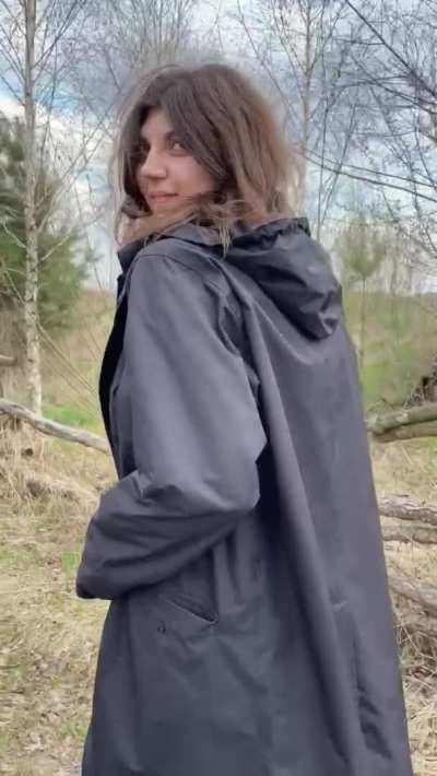 I want my first outdoor sex so much