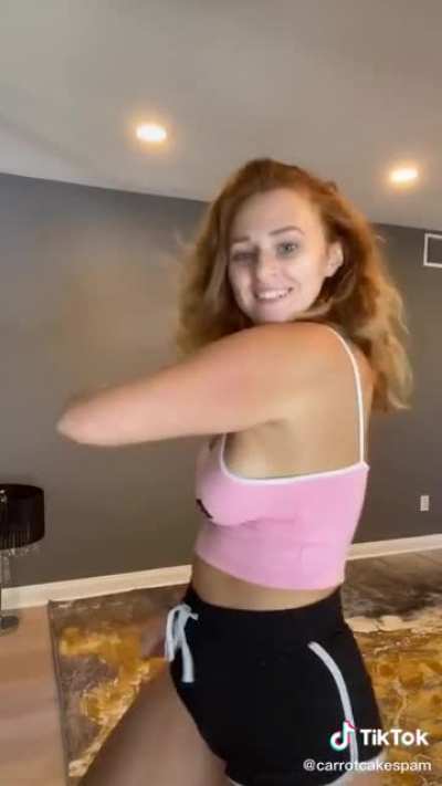 Making her tits bounce
