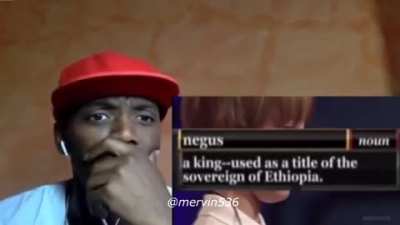 👑