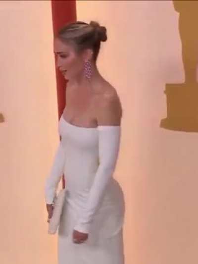Emily Blunt's booty at the Oscars