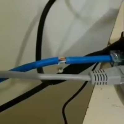 Quando voc&ecirc; deixa ela molhadinha pela internet