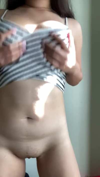 Spoiler alert: not all Asians have small titties [oc][f]