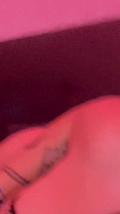 smell my ass