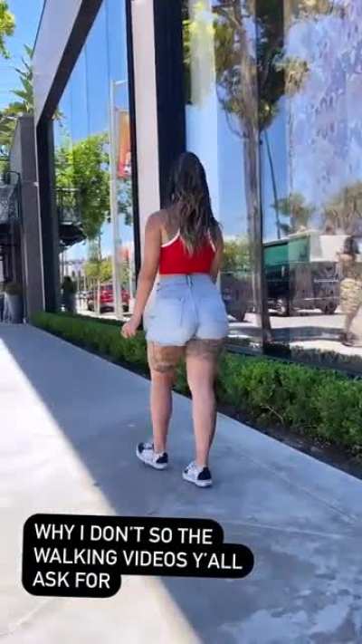 So sexy 😍