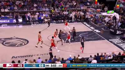 [Highlight] Super Bol with the ball handling, spin move and slam