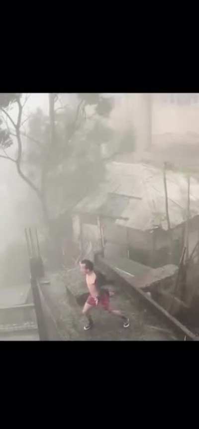 Filipino&rsquo;s making the most of a calamity