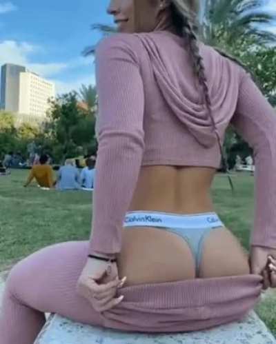 Such a show off