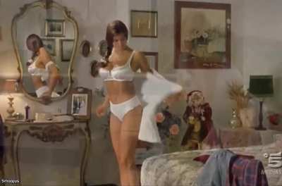 Prime Manuela Arcuri