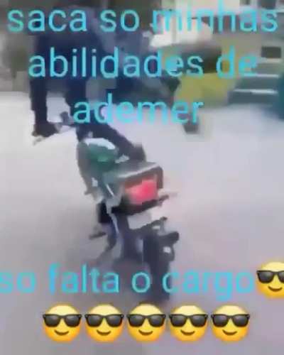 s&oacute; falta meu cargo...😔😔😔