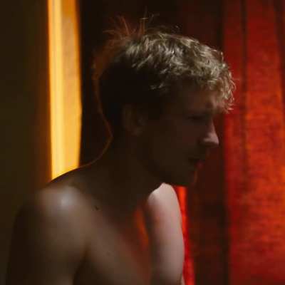 Luise Heyer beautiful full frontal - Jack (2017)