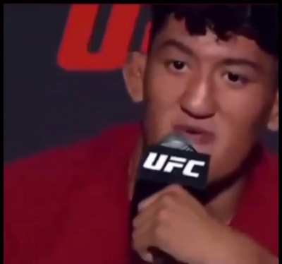 Rosas Jr explaining what happened last night before his walkout&hellip;