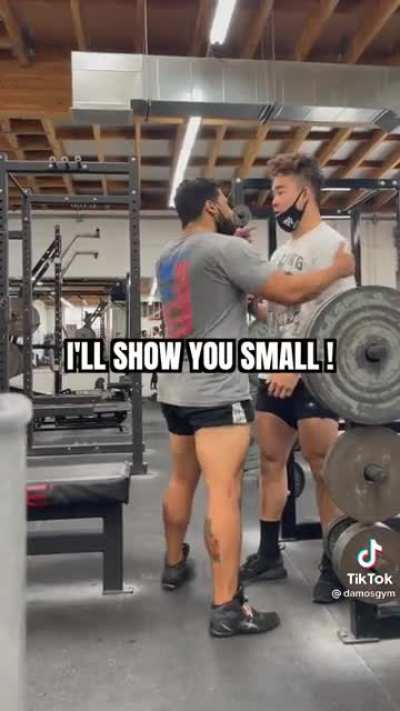 He lookin pretty smol