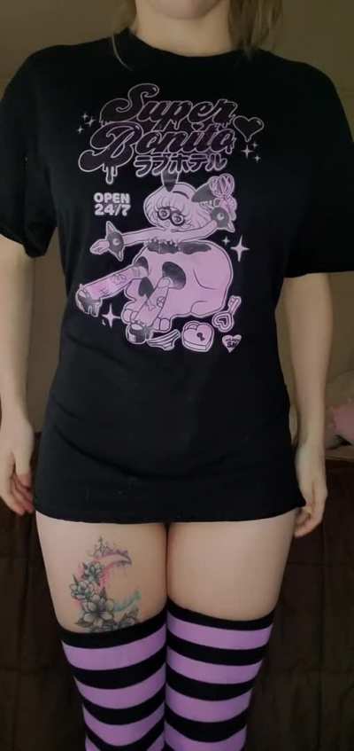 [Drop] In my comfy shirt 💘