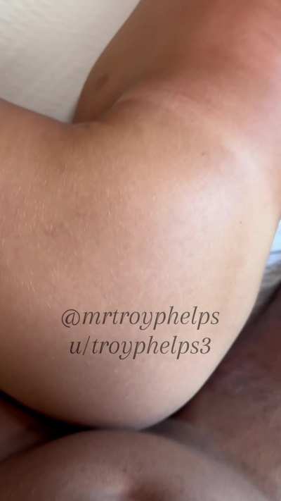 playing &ldquo;hotwife in the middle&rdquo; with her husband 