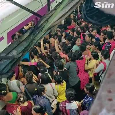 Incredible Peak-hour Mumbai Train