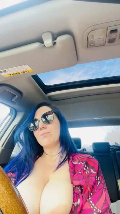 dyed my hair &lsquo;boob cruise blue&rsquo;, whatcha think? 💙😎 