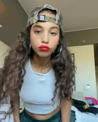 Red Lips &amp;amp; Nips