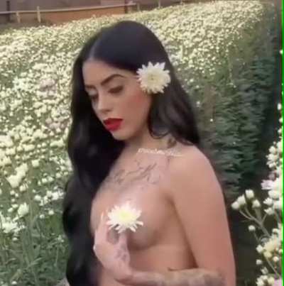 MC Mirella NSFW