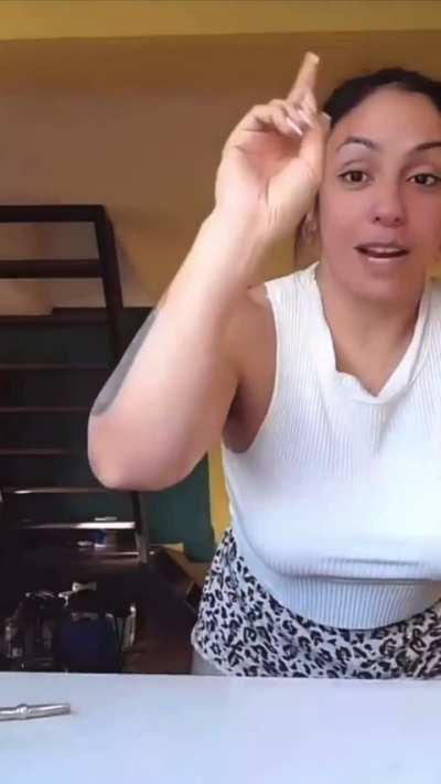 Mom clap