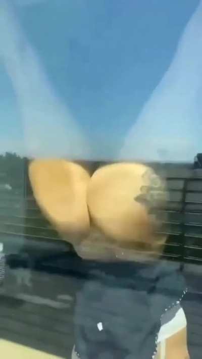 wouldn't mind seeing that as I pass by