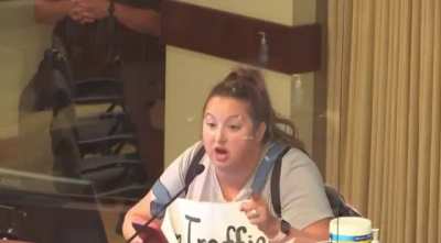 QAnon anti-vaxx mom goes full conspiracy theorist at school board meeting in Kansas