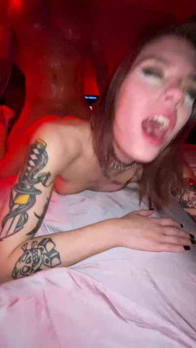Leigh Rose is our best friend 🖤 We offer a package on our OF with over 28 videos and 6 hours of hardcore footage we&rsquo;ve all made together, and this is only the beginning 😜 We are going to start uploading some highlight clips to this sub over the week 🔥