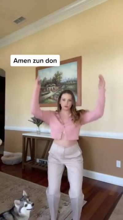 Her shirt&rsquo;s holding on by 1 button 🥴