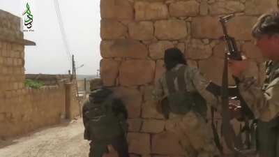 Footage of Nour al-Din Zenki engaging HTS troops in Western Aleppo. 23rd of March, 2018